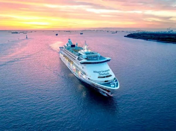 泸深通 11月，“适老化”专列焕新启程！参加半岛晨报专属团